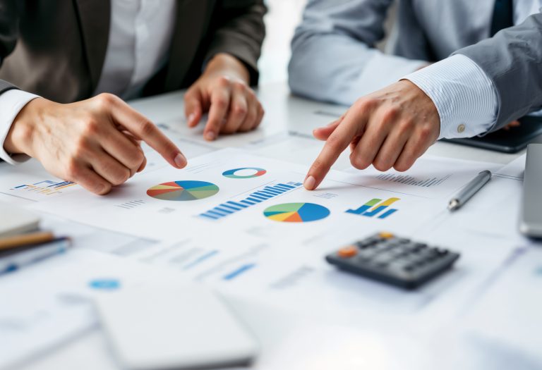 employee-working-marketing-setting